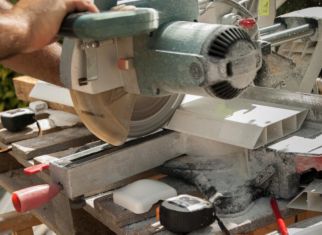 mitre saw